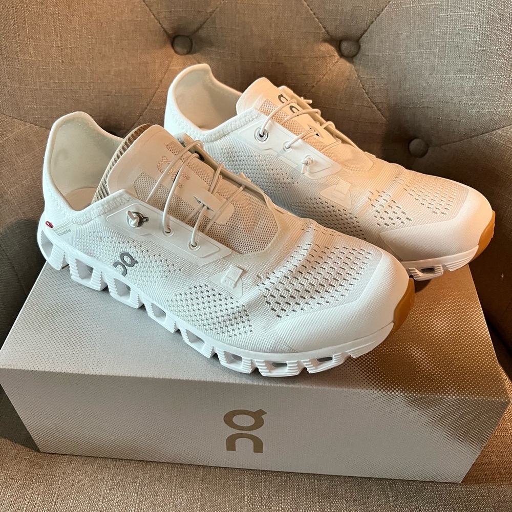 On Cloud 5 Coast White